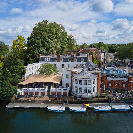 The Mitre, Hampton Court Hotell Kingston upon Thames  Eksteriør bilde The River Wey at Farnham