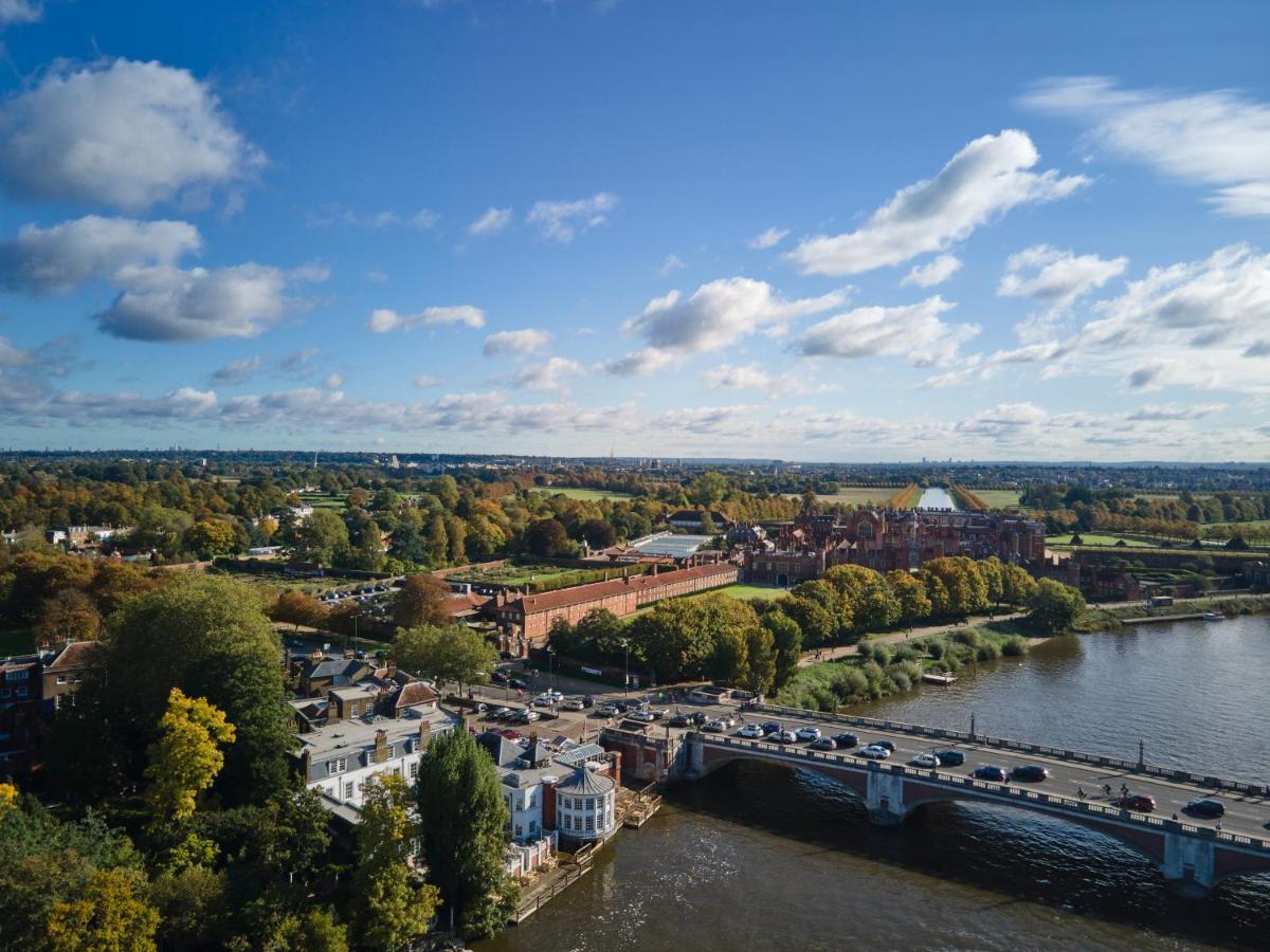 The Mitre, Hampton Court Hotell Kingston upon Thames  Eksteriør bilde The River Thames at Hampton